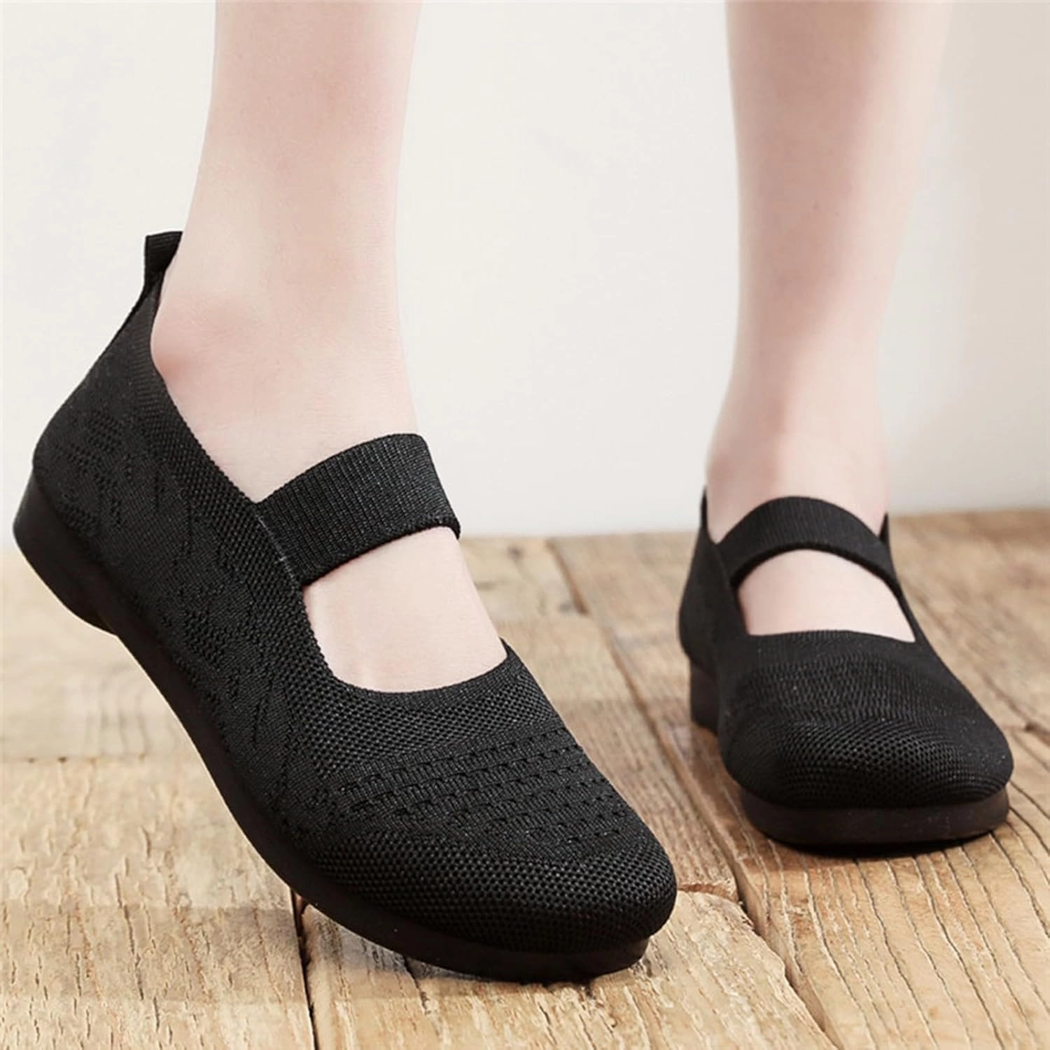 Women Mary Jane Flat Shoes Wide Toe Box Comofortable Ballet Flat with Adjustable Straps Slip on Washable Knit Casual Flats Sneakers Nurse
