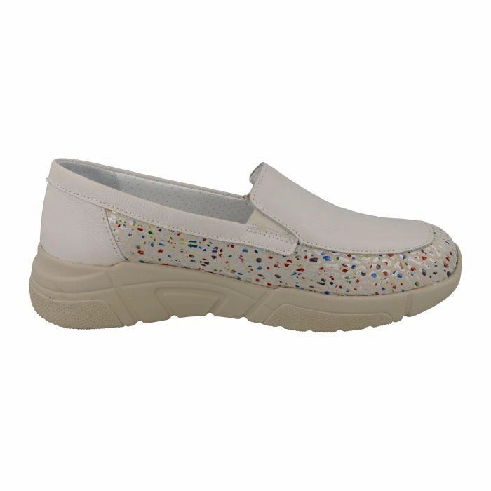 Miu Miu Leather Loafers Women's Wide Fit DB Beetle Loafer Shoes