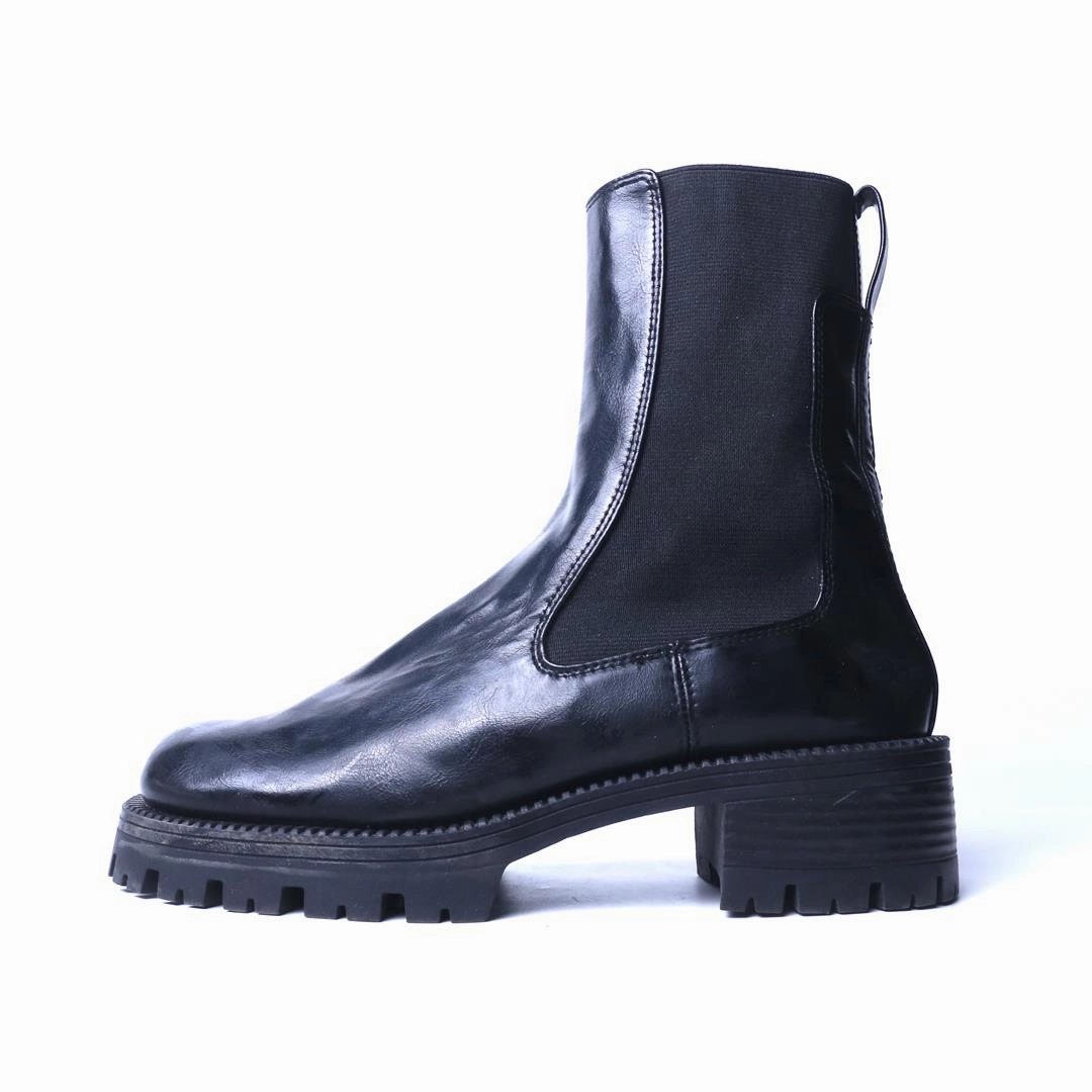 ZARA. . Best Court Shoes For Badminton